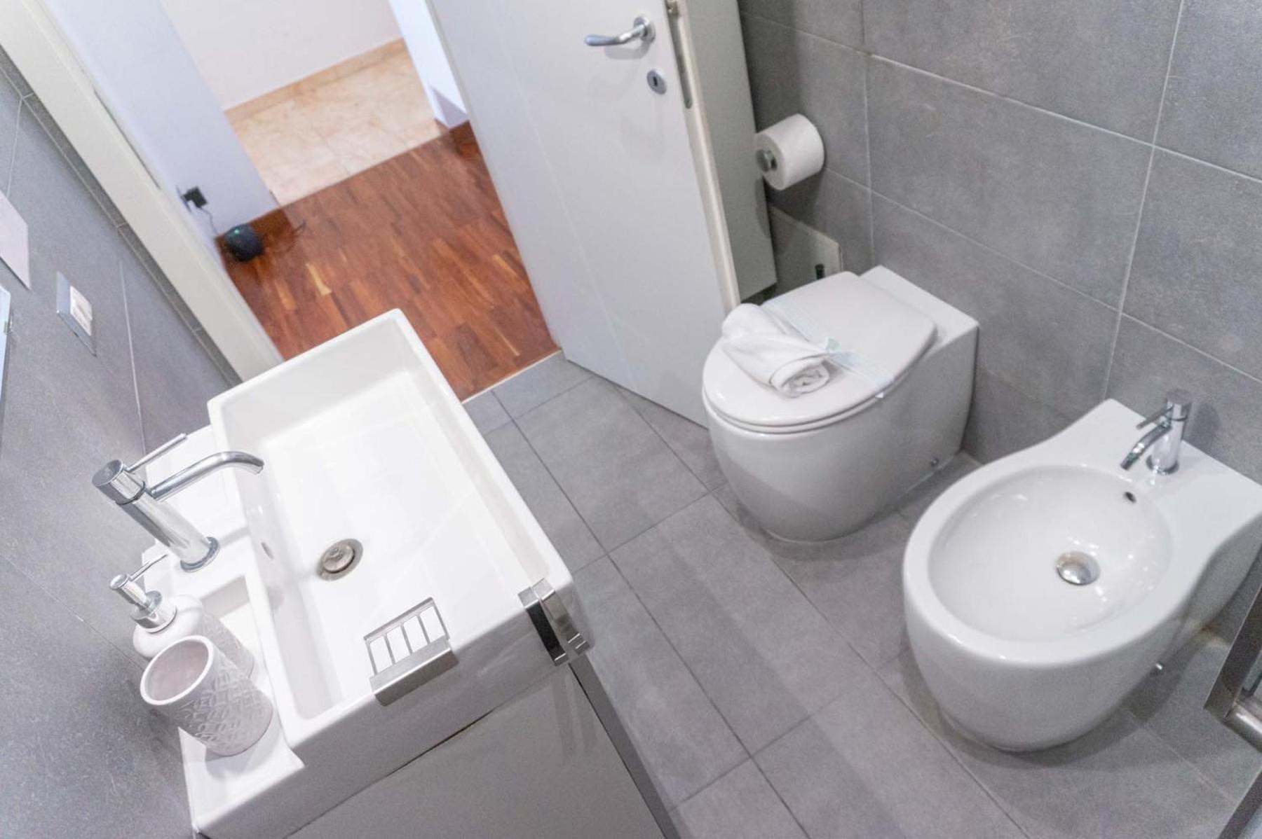 Colosseum Cosy Apartment Close To Metro Roma Ngoại thất bức ảnh